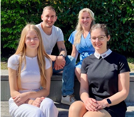 Gruppenfoto - Afterhelp